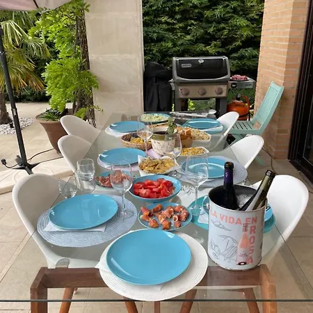 Chalet Four Bedroom With Private Pool In The Heart Of Rioja Alavesa *